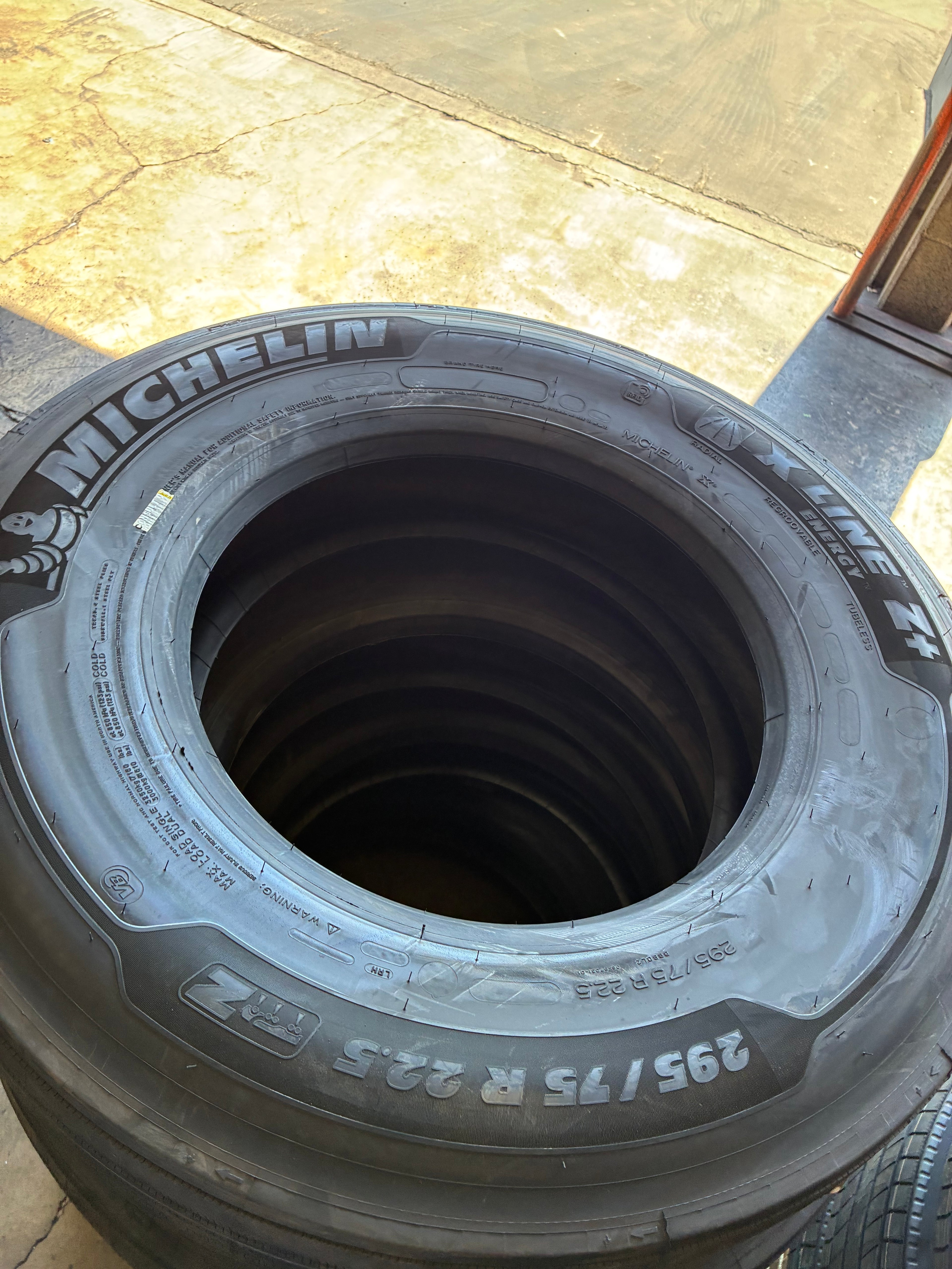 295/75R22.5	MICHELIN XLINE ENERGY XLINE Z+