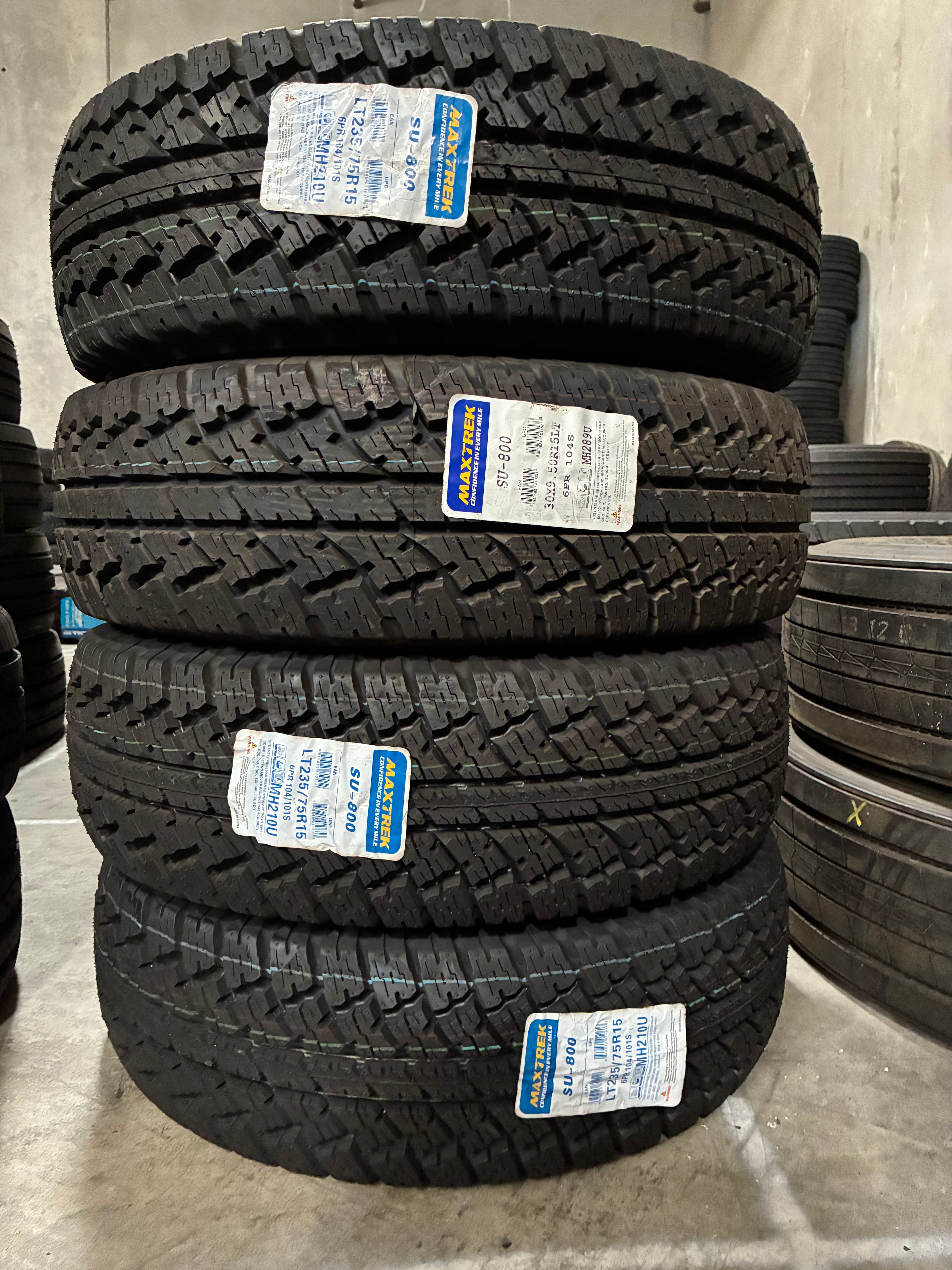 104/101S SU-800 LT235/75R15 6PR MAXTREK