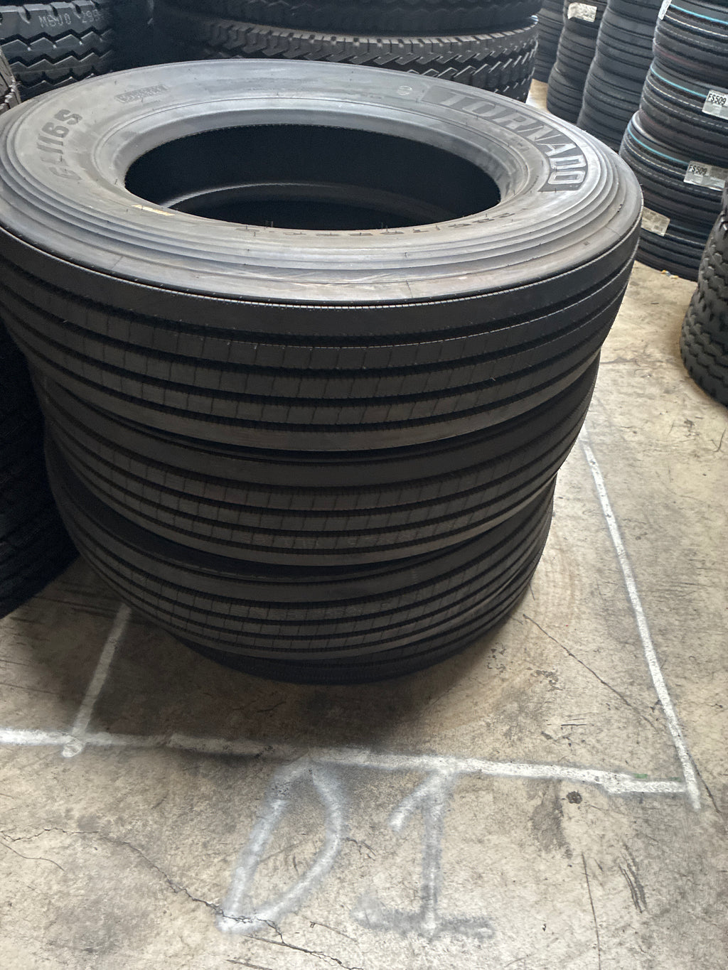 285/75R24.5 GR-116S TORNADO