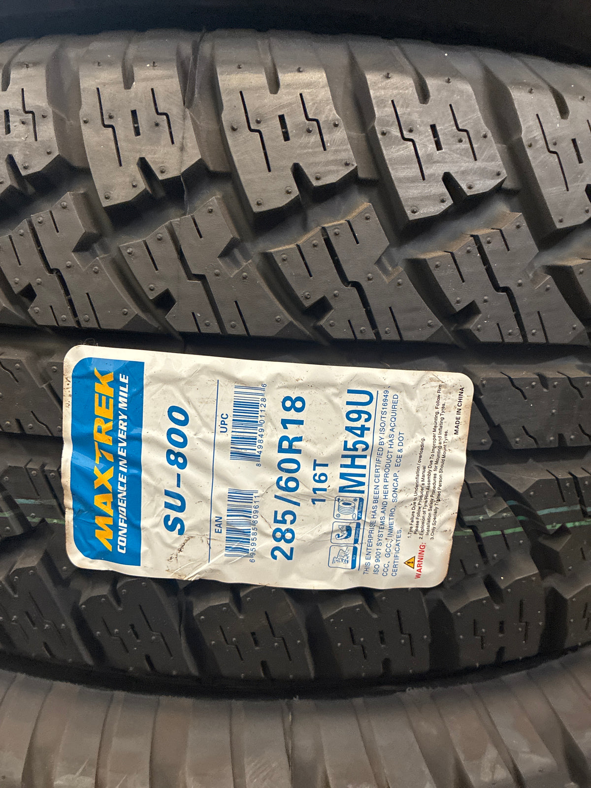 285/60R18 MAXTREK 116T SU-800