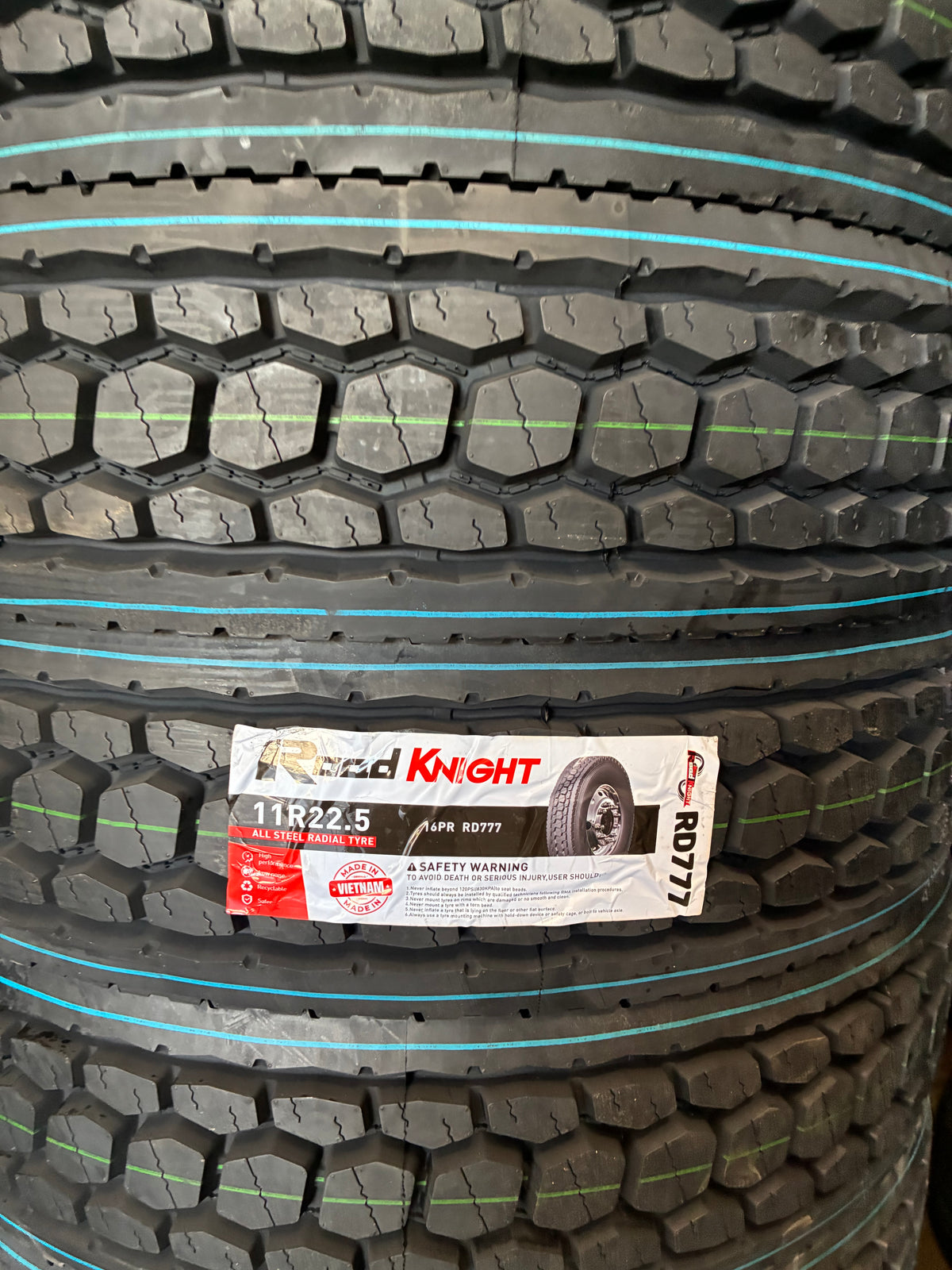 11R22.5 ROADKNIGHT RD777