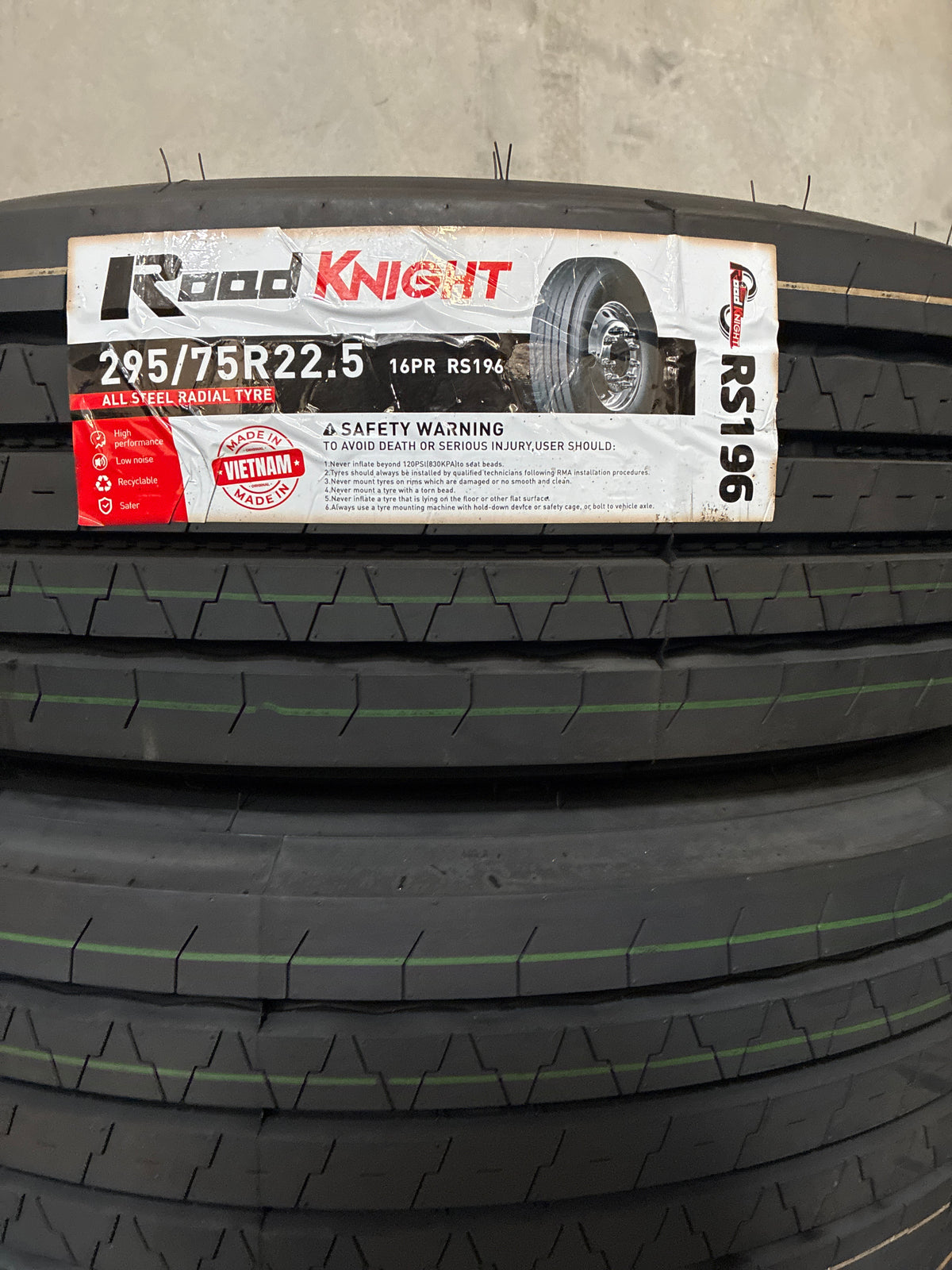 295/75R22.5 RS196 Roadknight