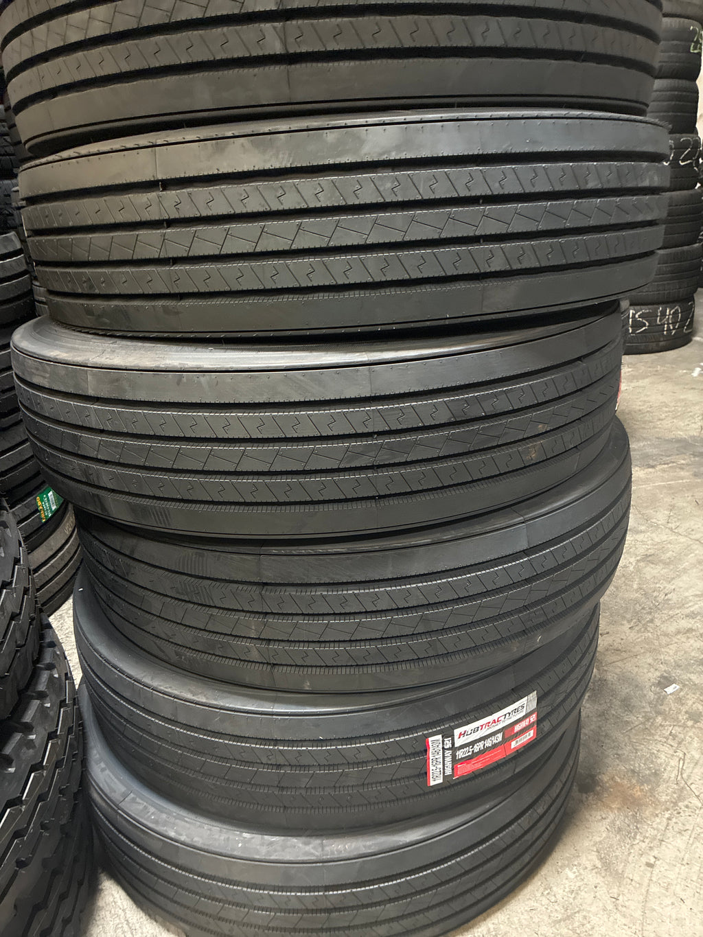 S21-11R22.5-16 HUBTRAC STEER