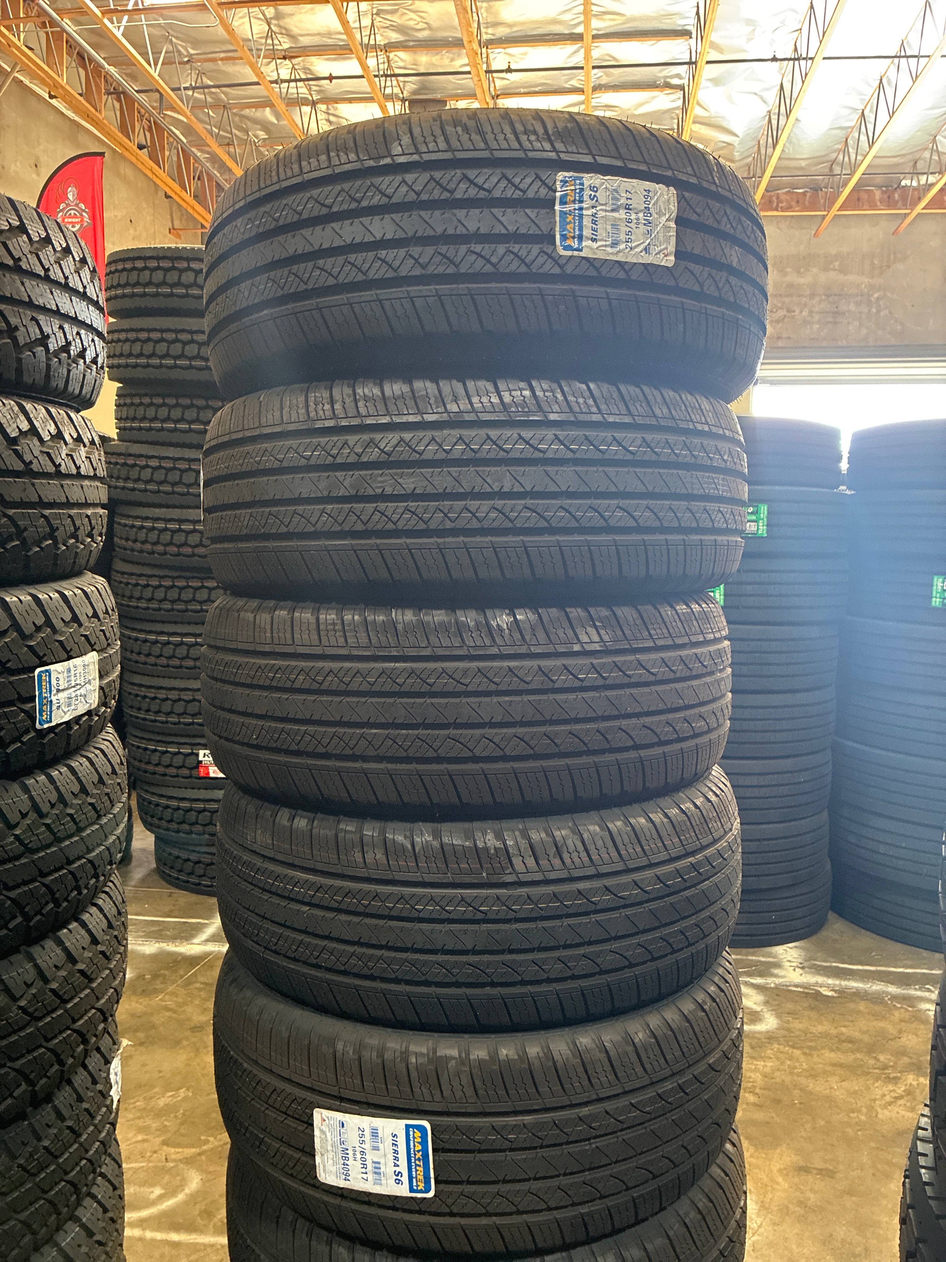 255/60R17 MAXTREK SIERRA S6