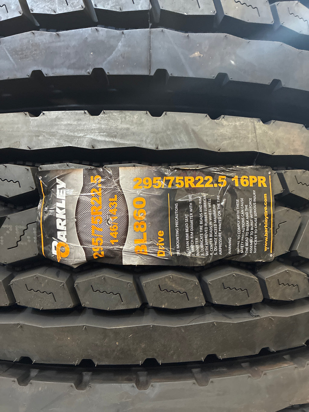 295/75R22.5 BL86O BARKLEY DRIVE