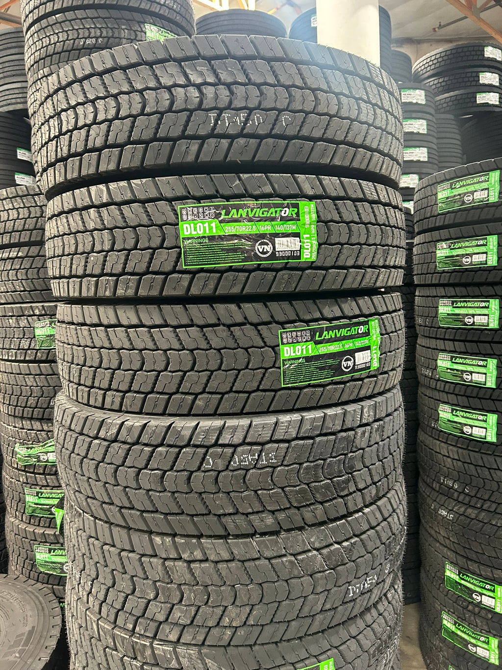 255/70R22.5-16PR DL011 LANVIGATOR