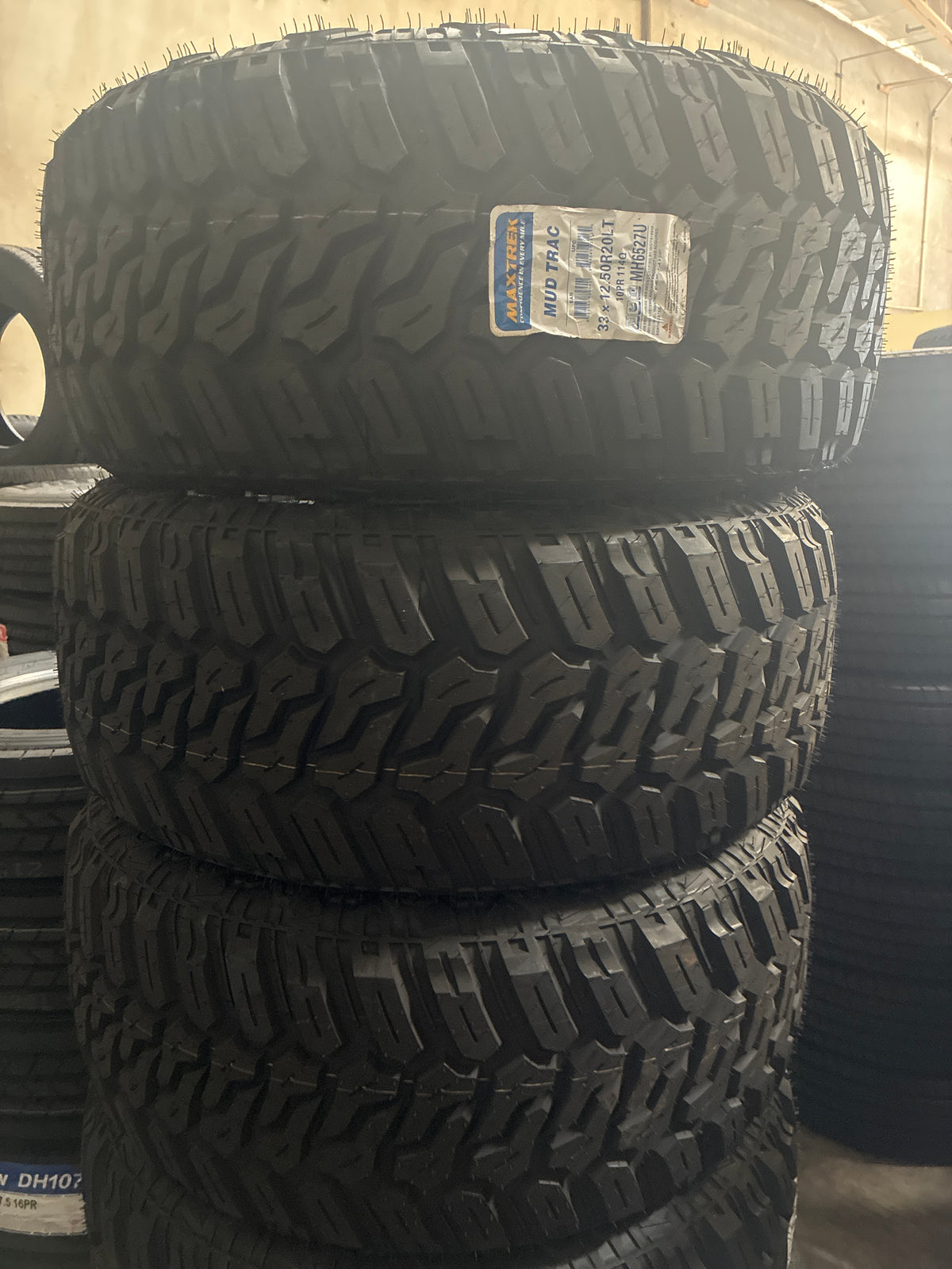 MUD TRAC  35X12.50R20LT MAXTREK