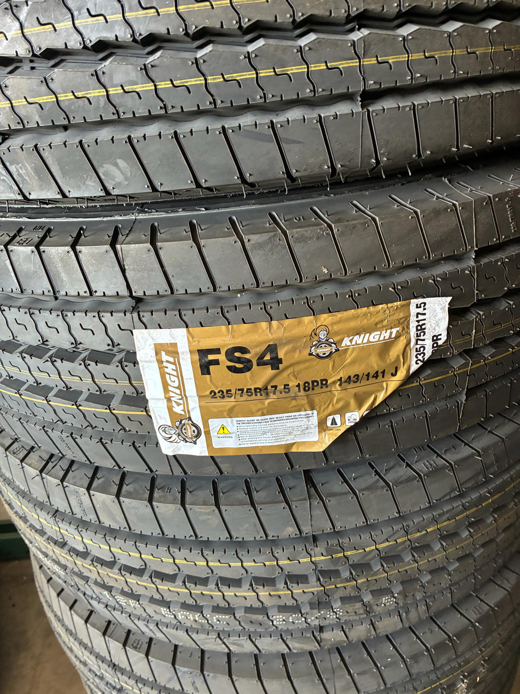 FS4 235/75r17.5 18ply Knight All Position Straight Rib Tire