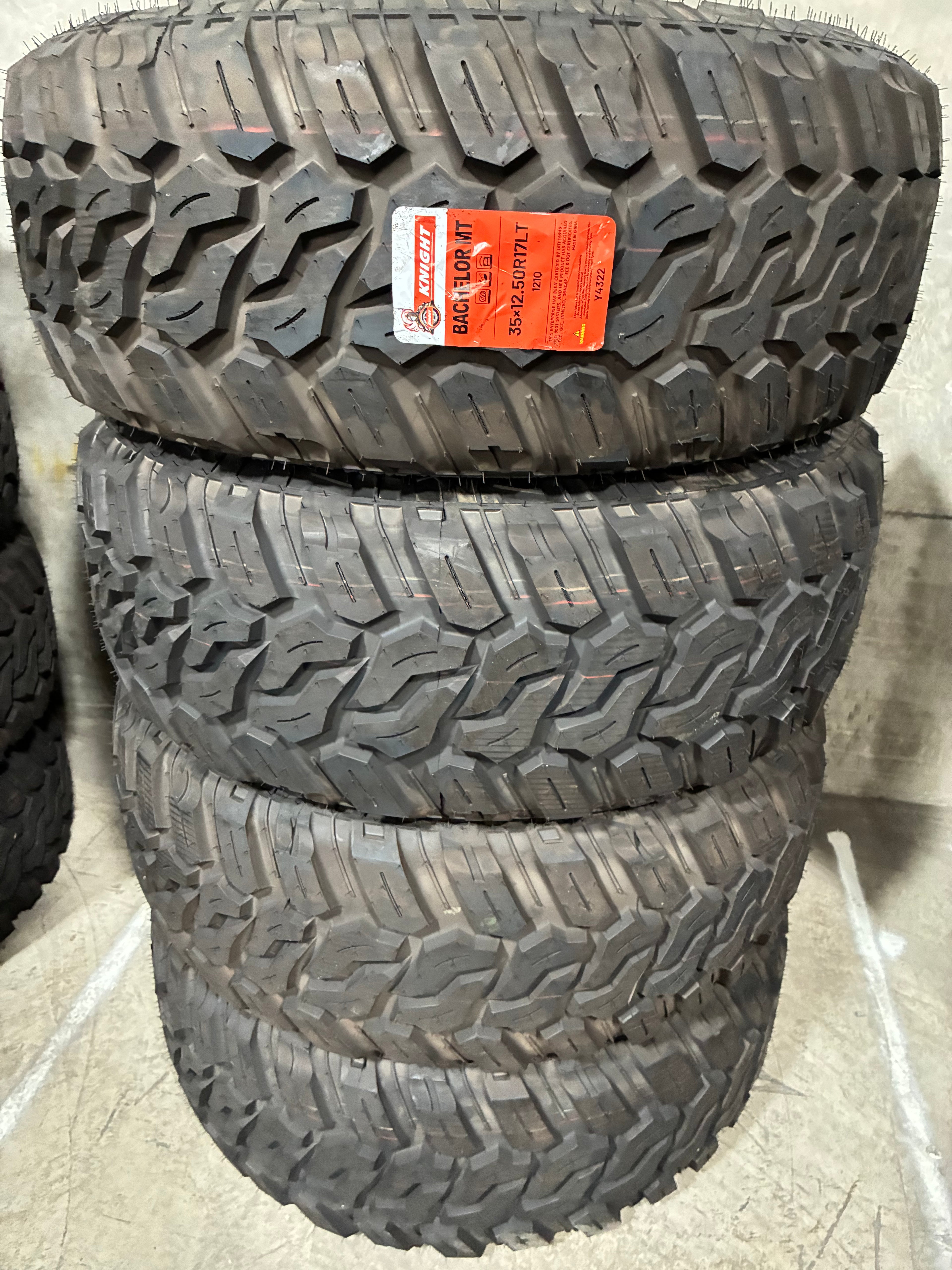 35X12.50R17LT KNIGHT BACHELOR