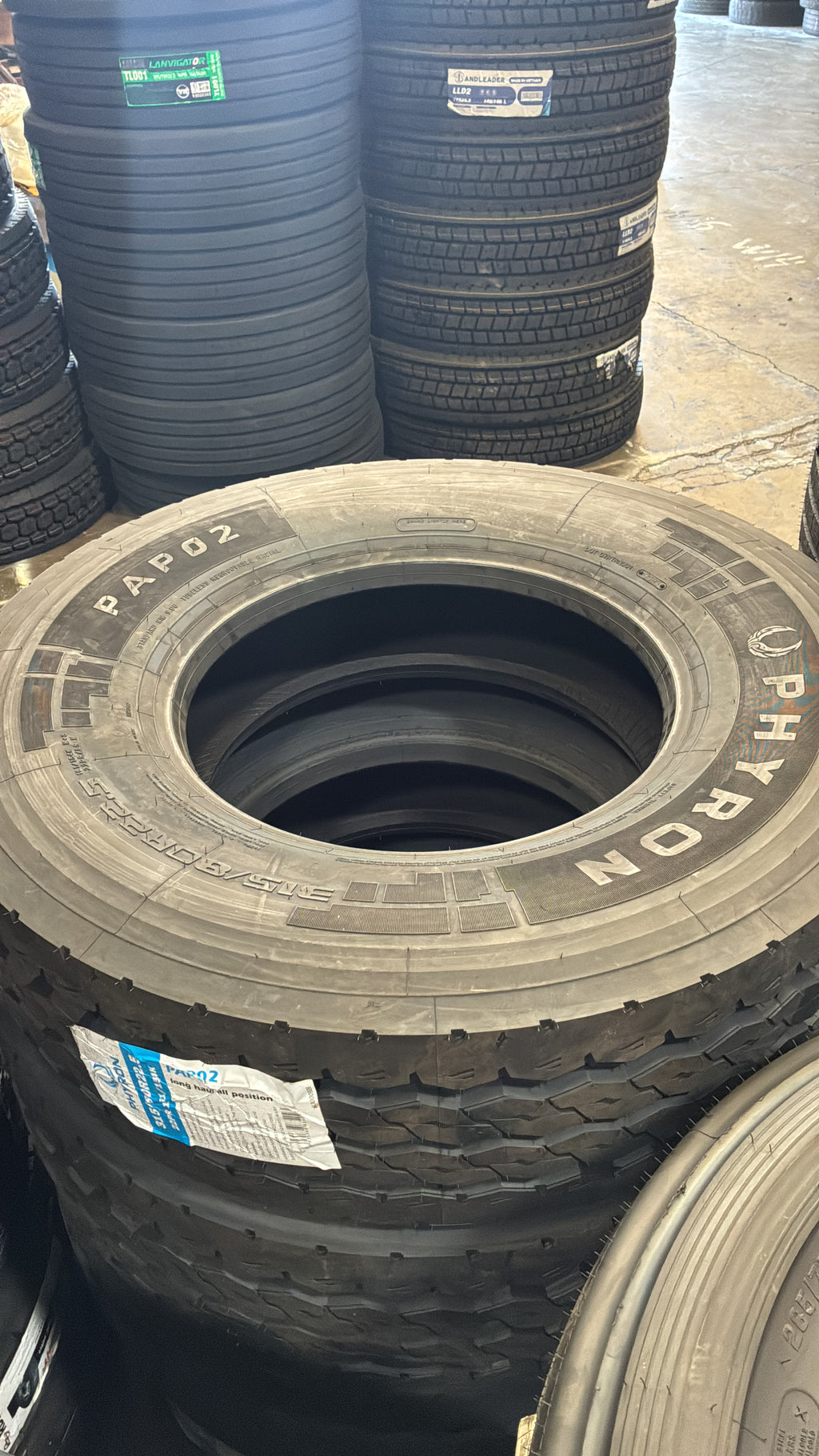 315/80R22.5 PAP02 PHYRON