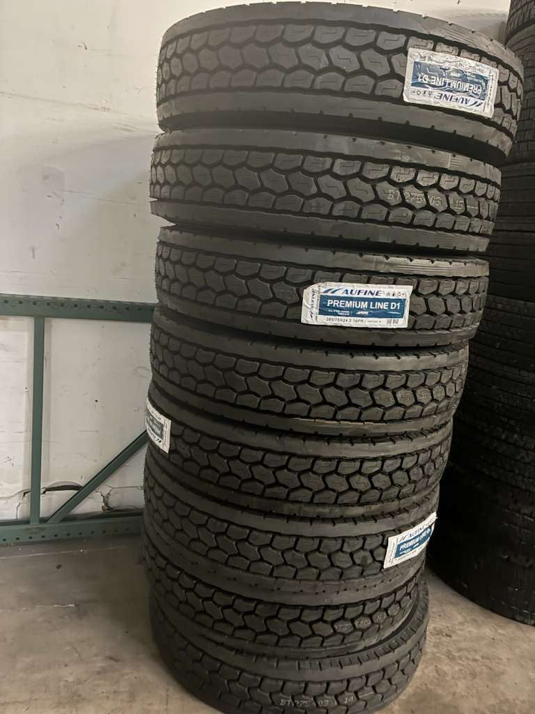 285/75r24.5-16 Aufine LINE D1 Drive Position Tire Closed Shoulder