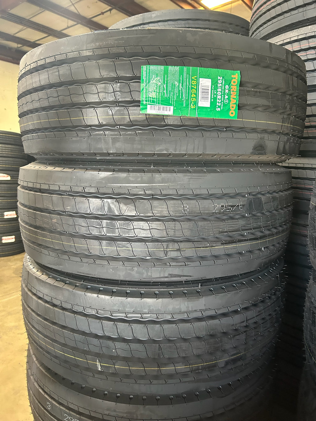GR-A1 295/60r22.5-18 Tornado All Position Steer / Car Hauler Steer