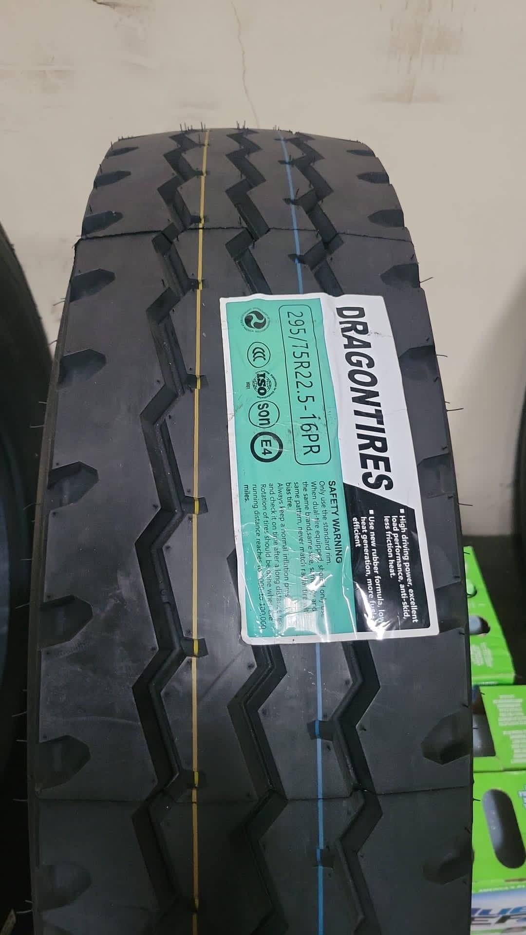 295/75r22.5-16 Mixed Service Tire Dragon MSA01 All Position Tire